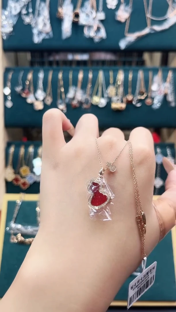 玛瑙/玉髓颈饰18K金镶嵌18K金镶嵌 K玫葫芦