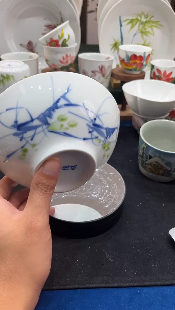 瓷片景德镇手工手绘高温釉下高白泥青花对虾碗