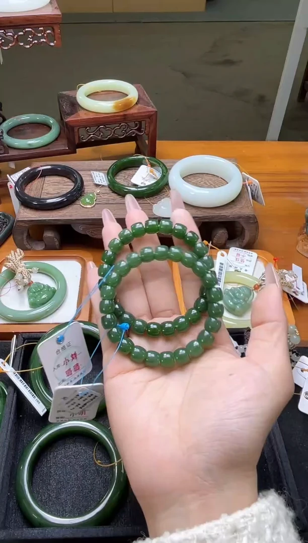 未镶嵌手串和田玉卡9加料碧玉 极限弧 有瑕疵 多样性发一