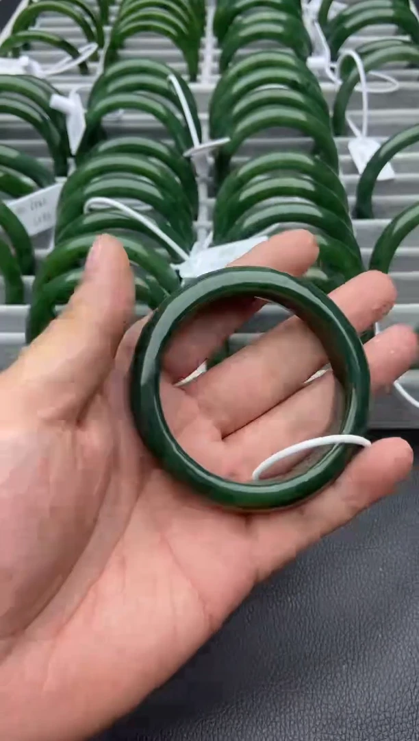 未镶嵌手镯和田玉（碧玉）49-56.8