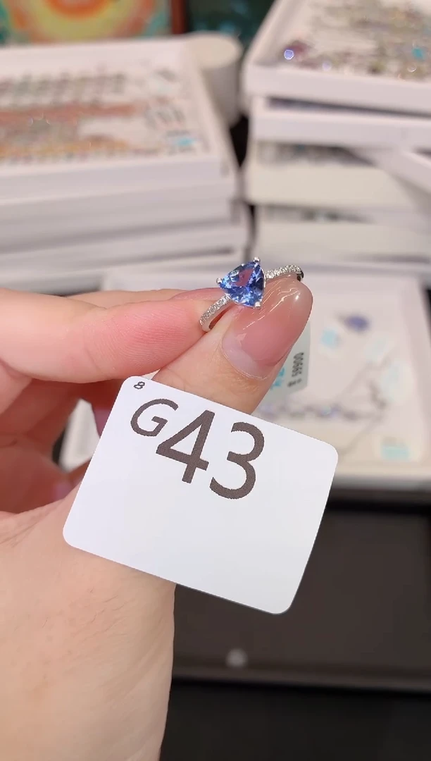 银S925镶嵌戒指坦桑石多样性发一G43