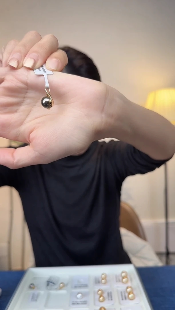 18K金镶嵌吊坠(不含链)海水珍珠02