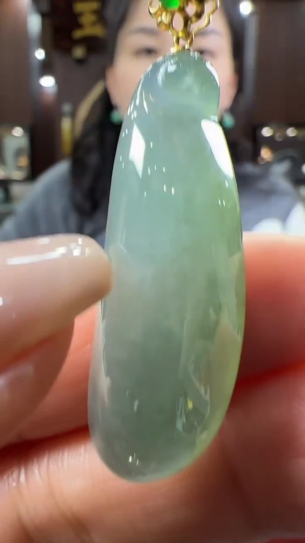 【闪购商品】翡翠挂件18K金镶嵌福瓜不含链