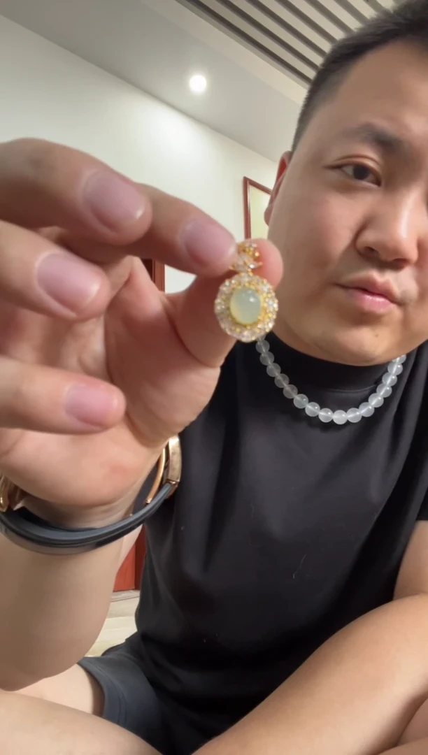 吊坠(不含链)未镶嵌翡翠吊坠