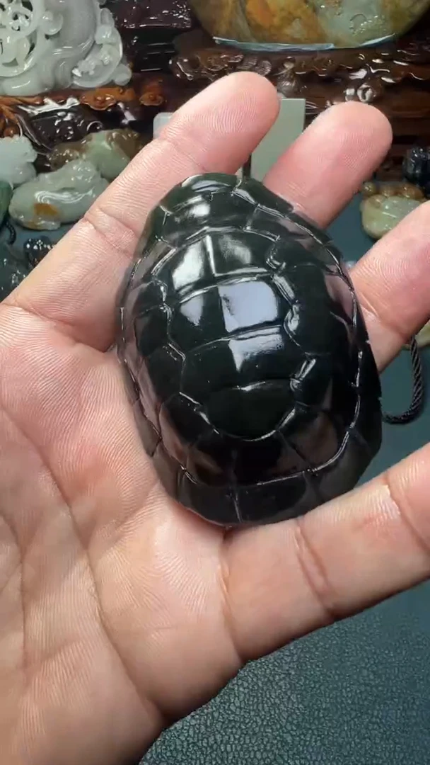 未镶嵌和田玉把件-