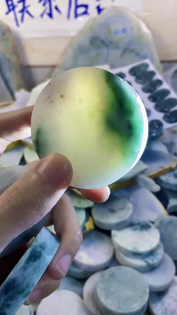 裸石翡翠纯天然A货翡翠67