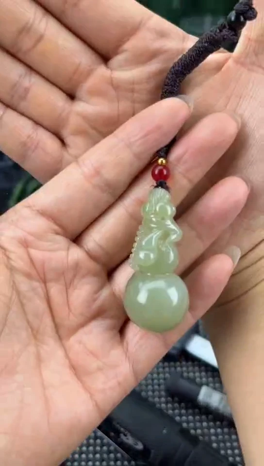 和田玉未镶嵌珠宝半成品葫芦