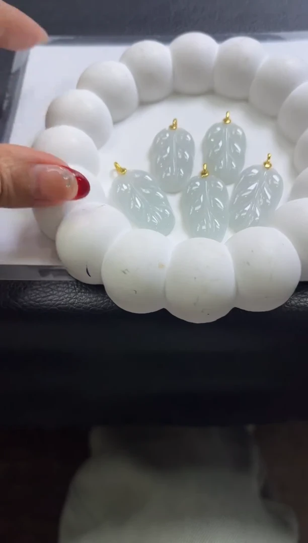 【闪购商品】翡翠颈饰银S925镶嵌A340多样性发一件/配绳子