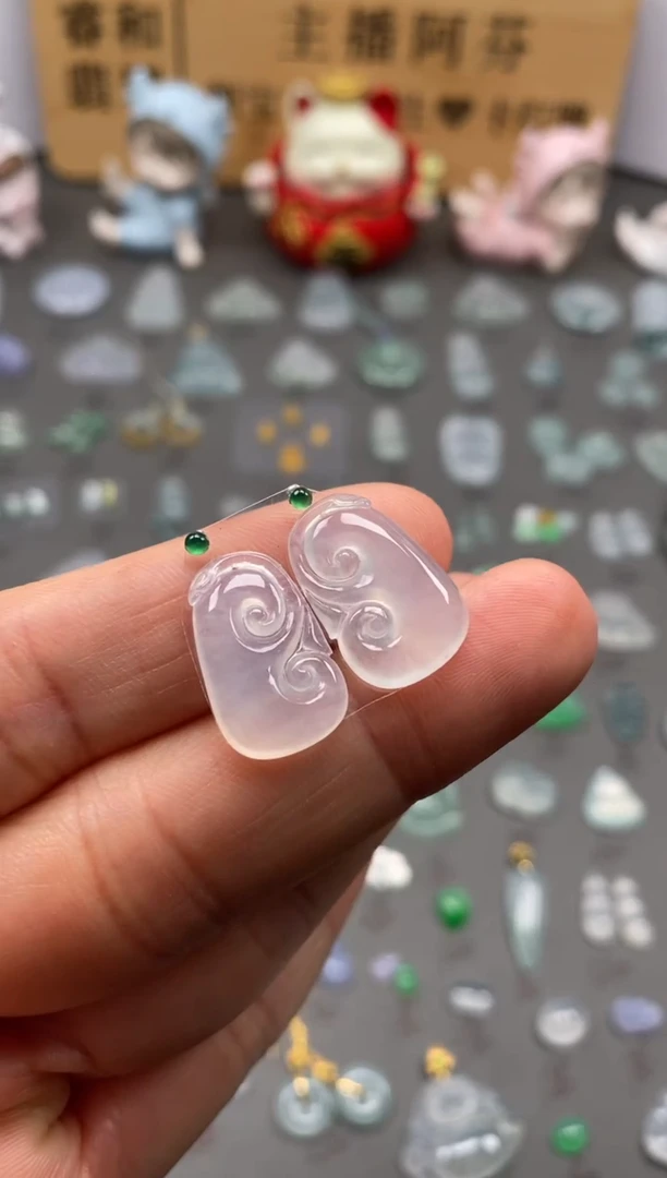 【闪购商品】翡翠颈饰未镶嵌冰如意1对/芬