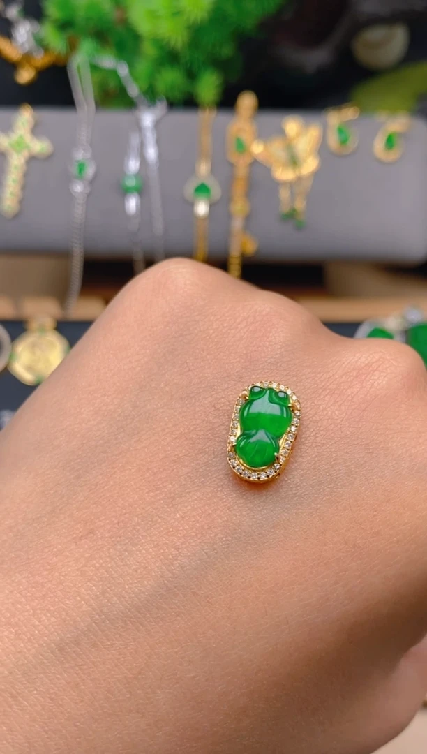 吊坠(不含链)银S925镶嵌翡翠小鱼