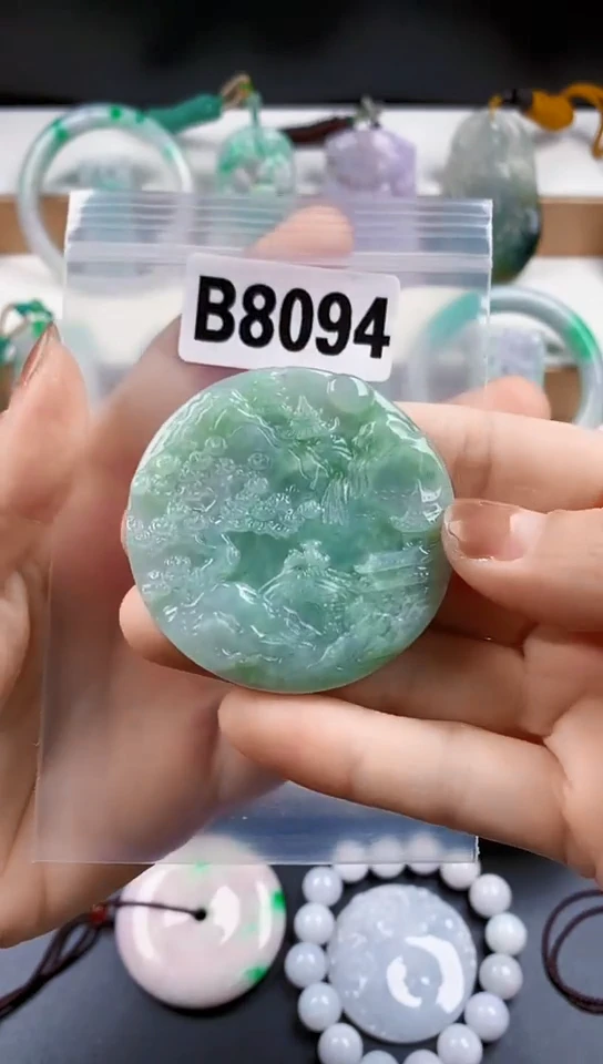 颈饰未镶嵌翡翠别*天然翡翠吊坠挂件