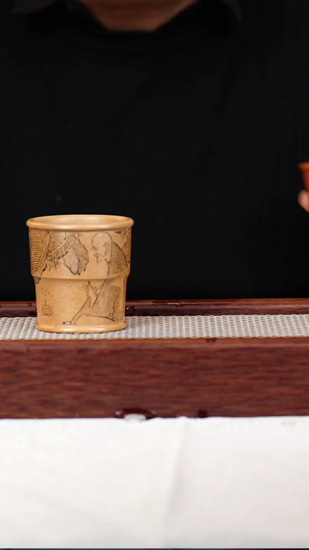 茶杯紫砂宜兴紫砂杯  手工刻绘130CC   1418