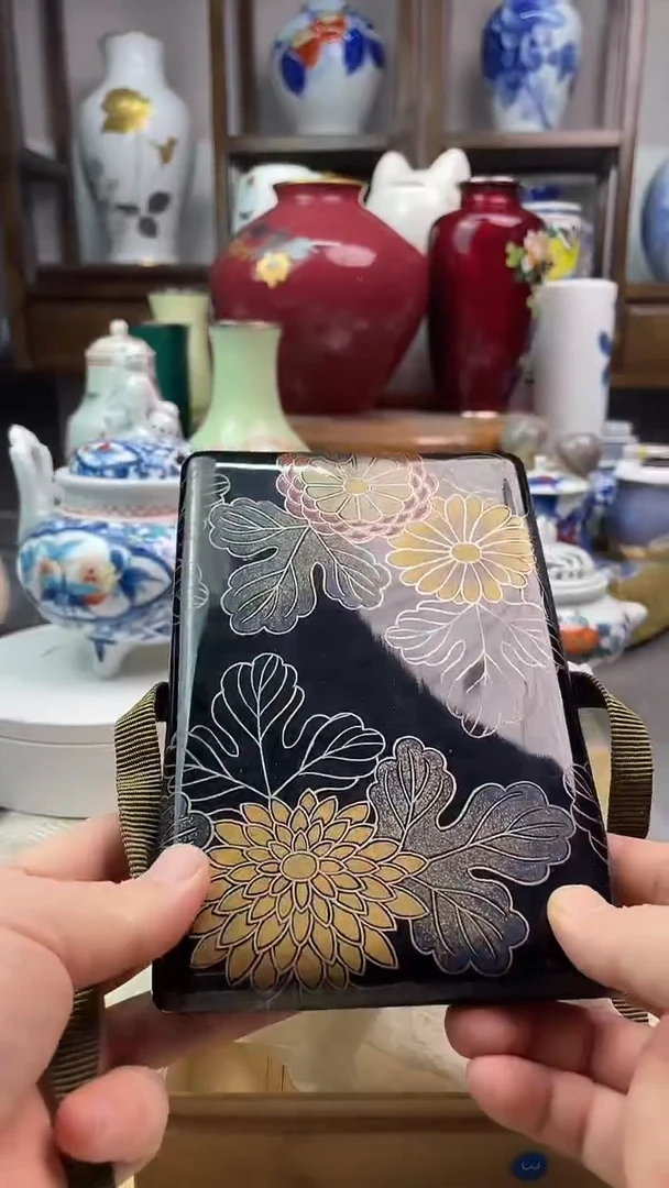 【闪购商品】盘日产实木盒（微瑕）