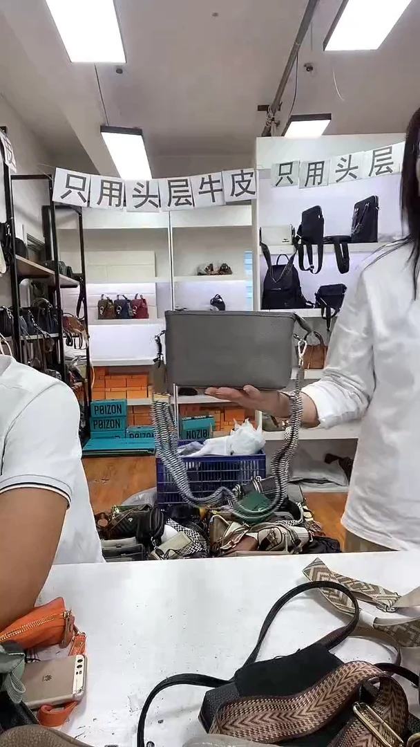 头层牛皮1036方包灰色