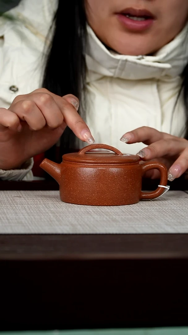 【闪购商品】宜兴原矿紫砂壶茶壶180C