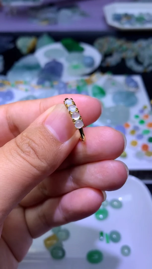 颈饰未镶嵌翡翠净货