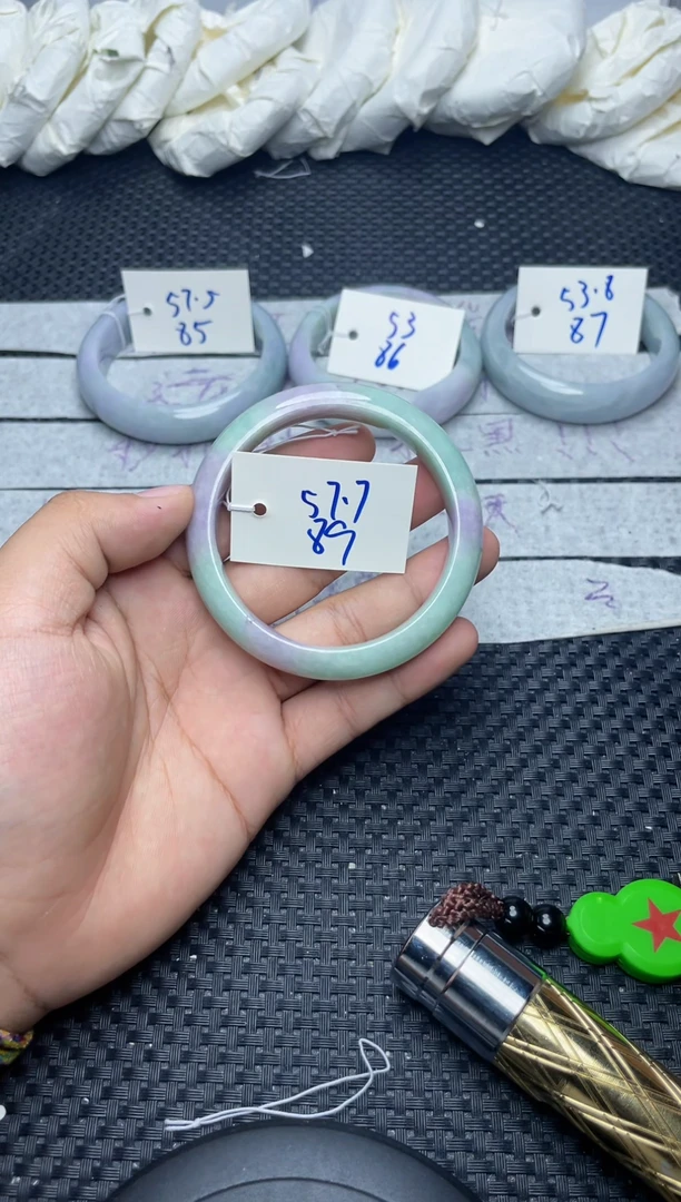 未镶嵌手镯翡翠89