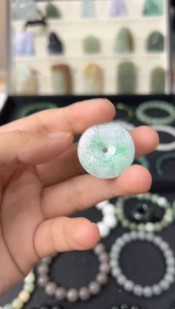 颈饰未镶嵌翡翠平安扣-921100