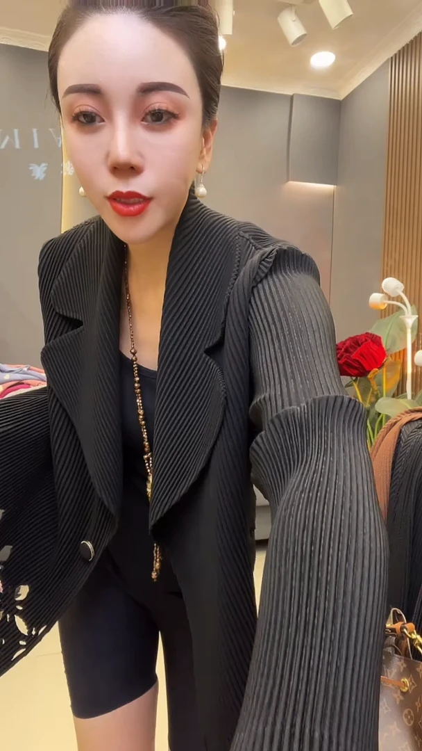 聚酯纤维（涤纶）黑色 单西服