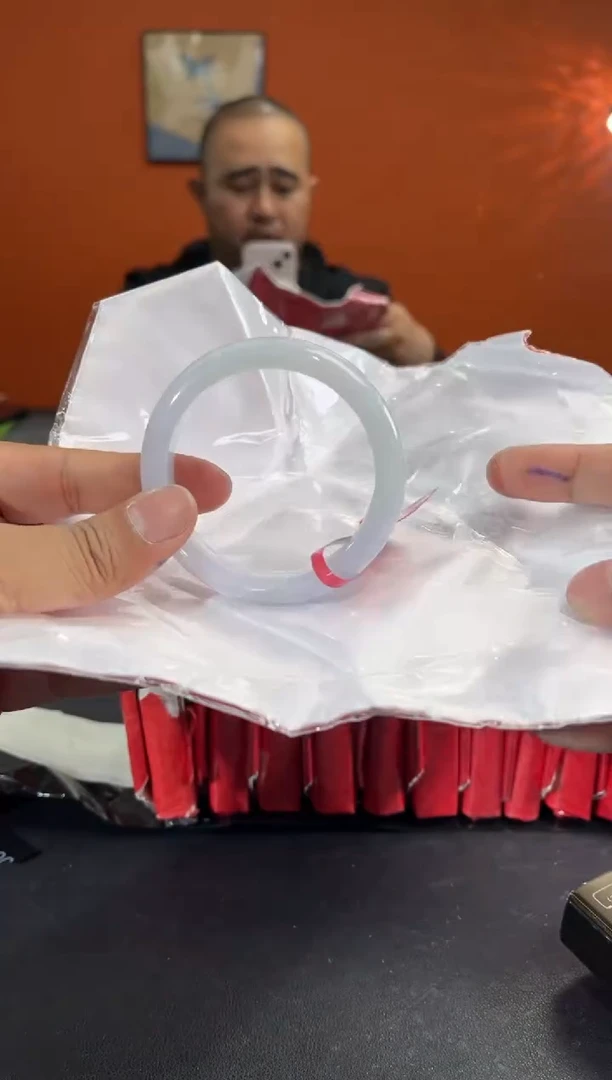 未镶嵌手镯翡翠3    53