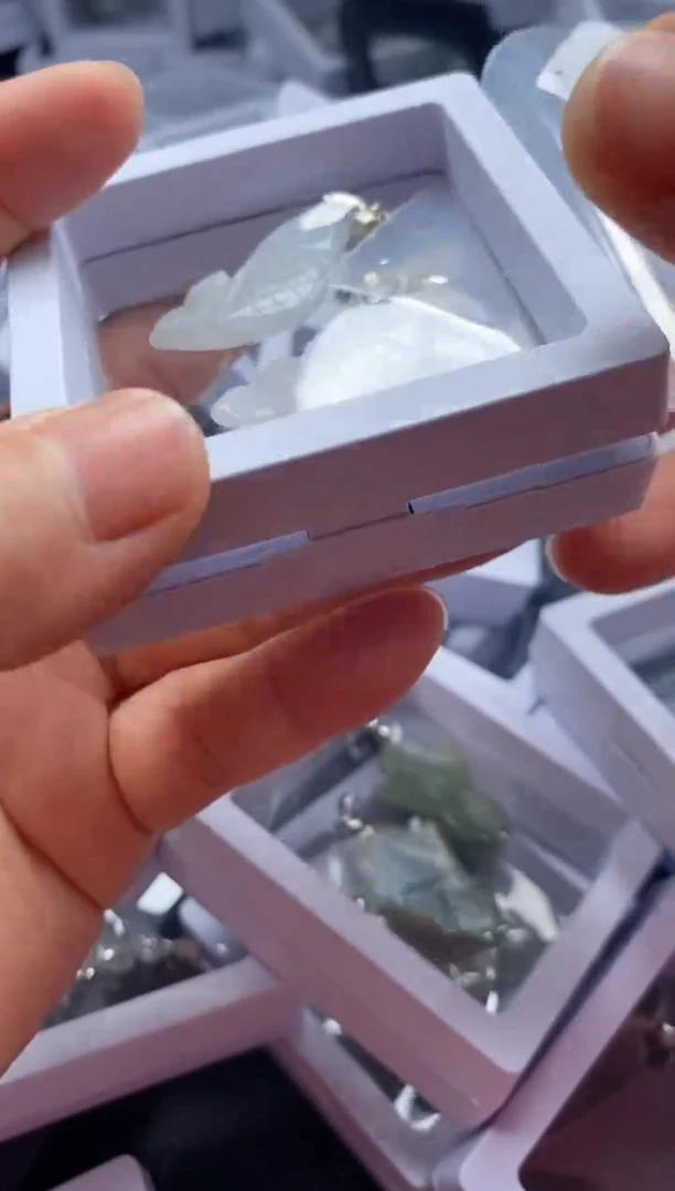 【闪购商品】翡翠吊坠(不含链)未镶嵌39450