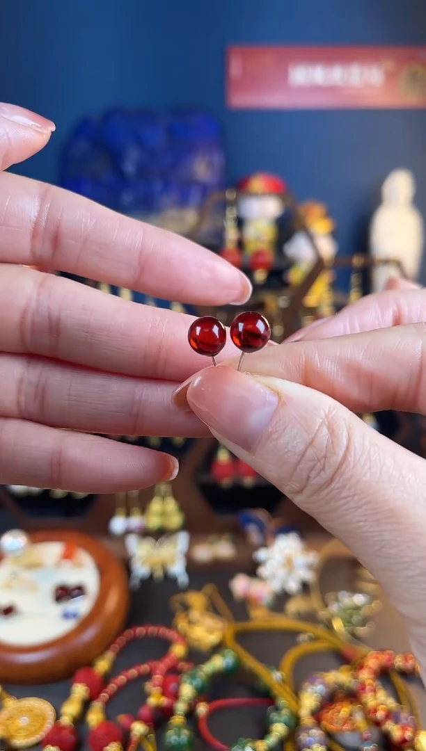 【闪购商品】血珀裸石银S925镶嵌耳钉