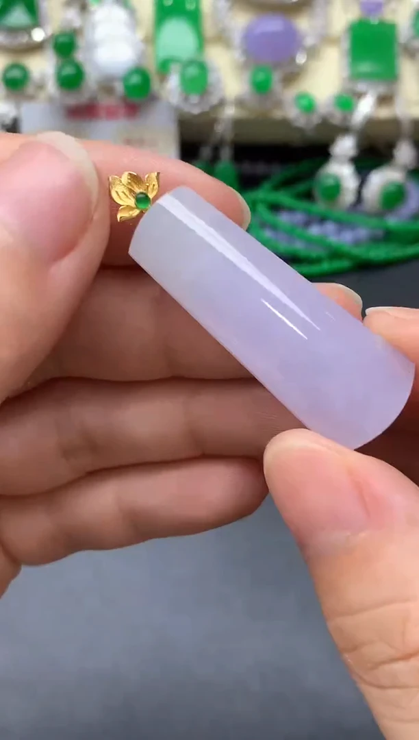 颈饰18K金镶嵌翡翠94-中国好珍宝