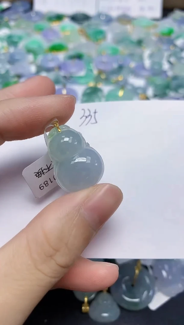 翡翠未镶嵌颈饰天然缅甸翡翠A货