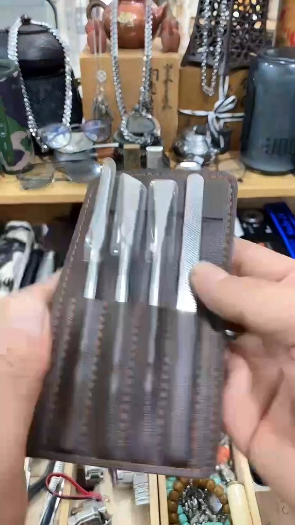 瓷片闪购商品  如图所示
