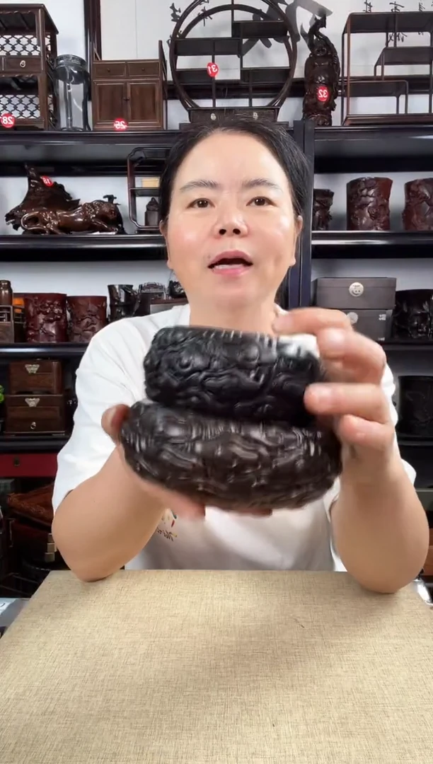 木大+小云纹圆老李红木工艺品