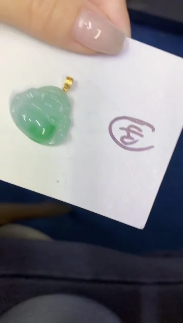 翡翠未镶嵌颈饰缅甸天然翡翠A货