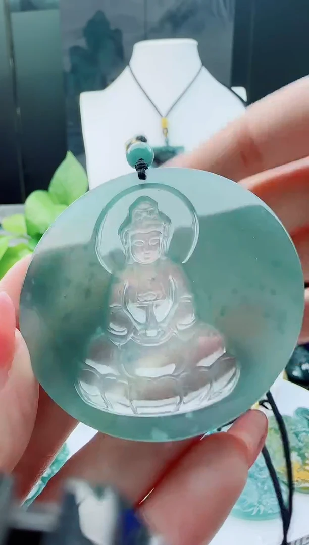 【闪购商品】翡翠颈饰未镶嵌11111111