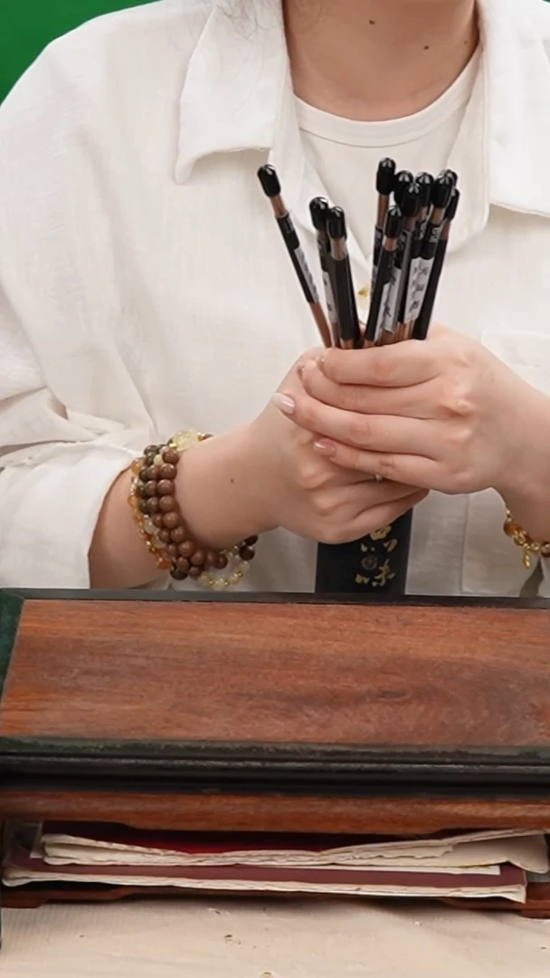 1普云/妙用/品味十三香（黑金版）圆桶装