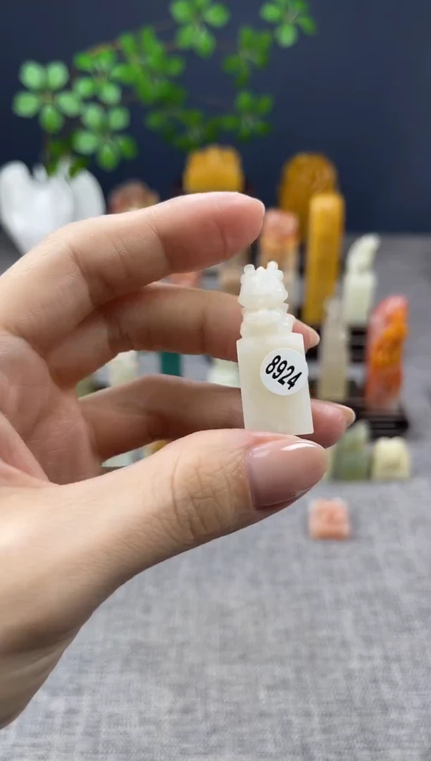 【闪购商品】昌化石印石8924