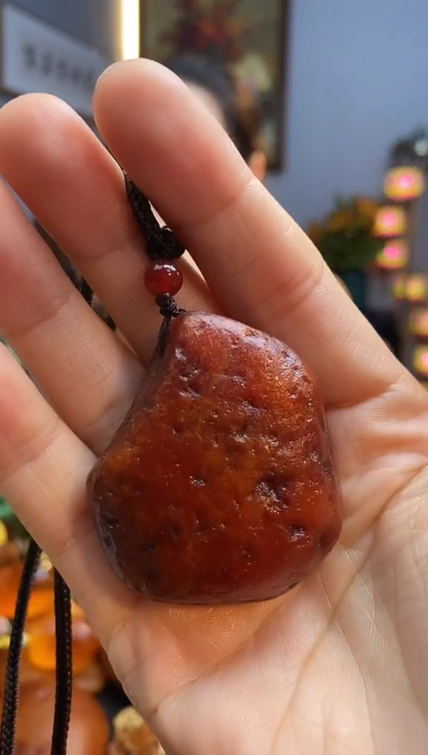 琥珀颈饰未镶嵌吊坠