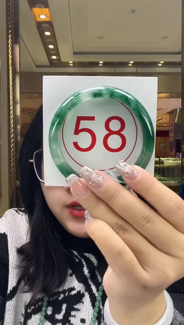 未镶嵌手镯石英质玉3