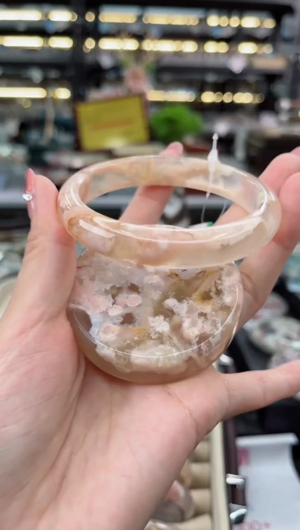 【闪购商品】石英质玉手镯未镶嵌60圈口（赠品镯心）3779049