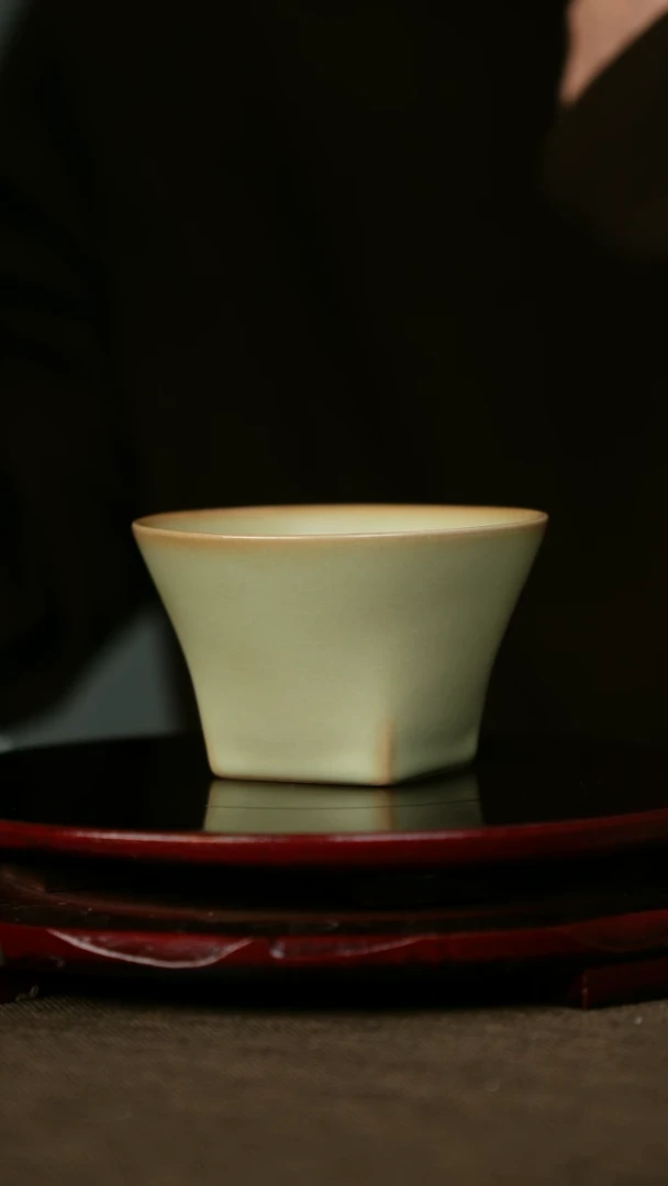 全品 粉青 天圆地方 带底款