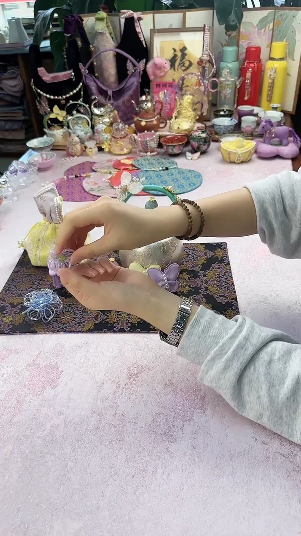 76 紫色小号防烫壶帽
