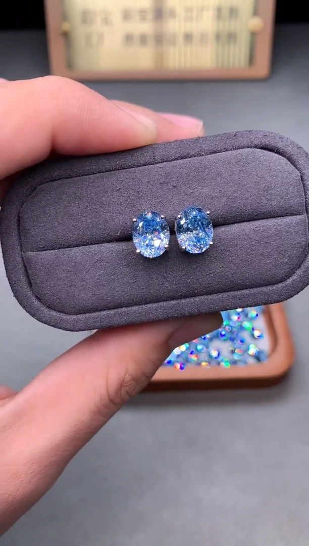 银S925镶嵌耳钉海蓝宝石2222