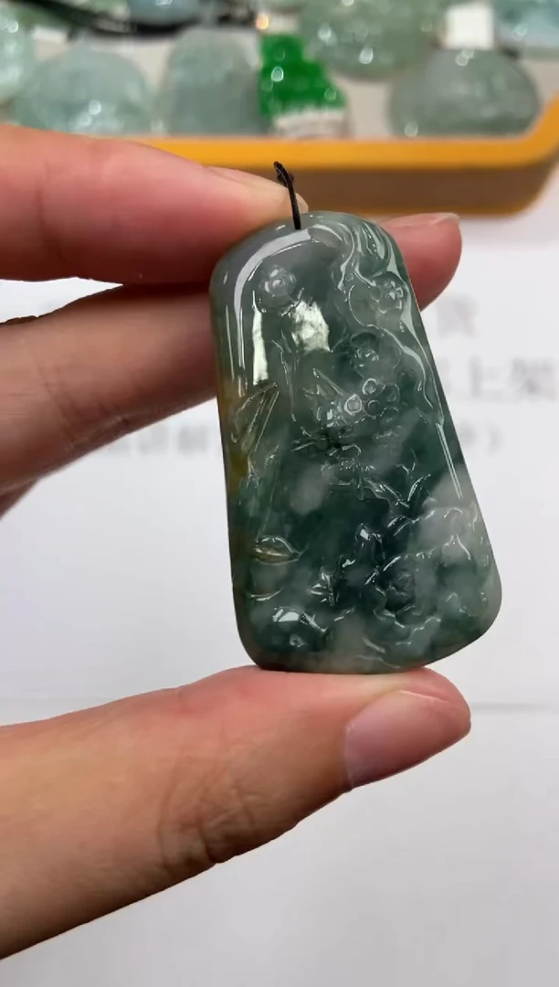颈饰未镶嵌翡翠373836   多人