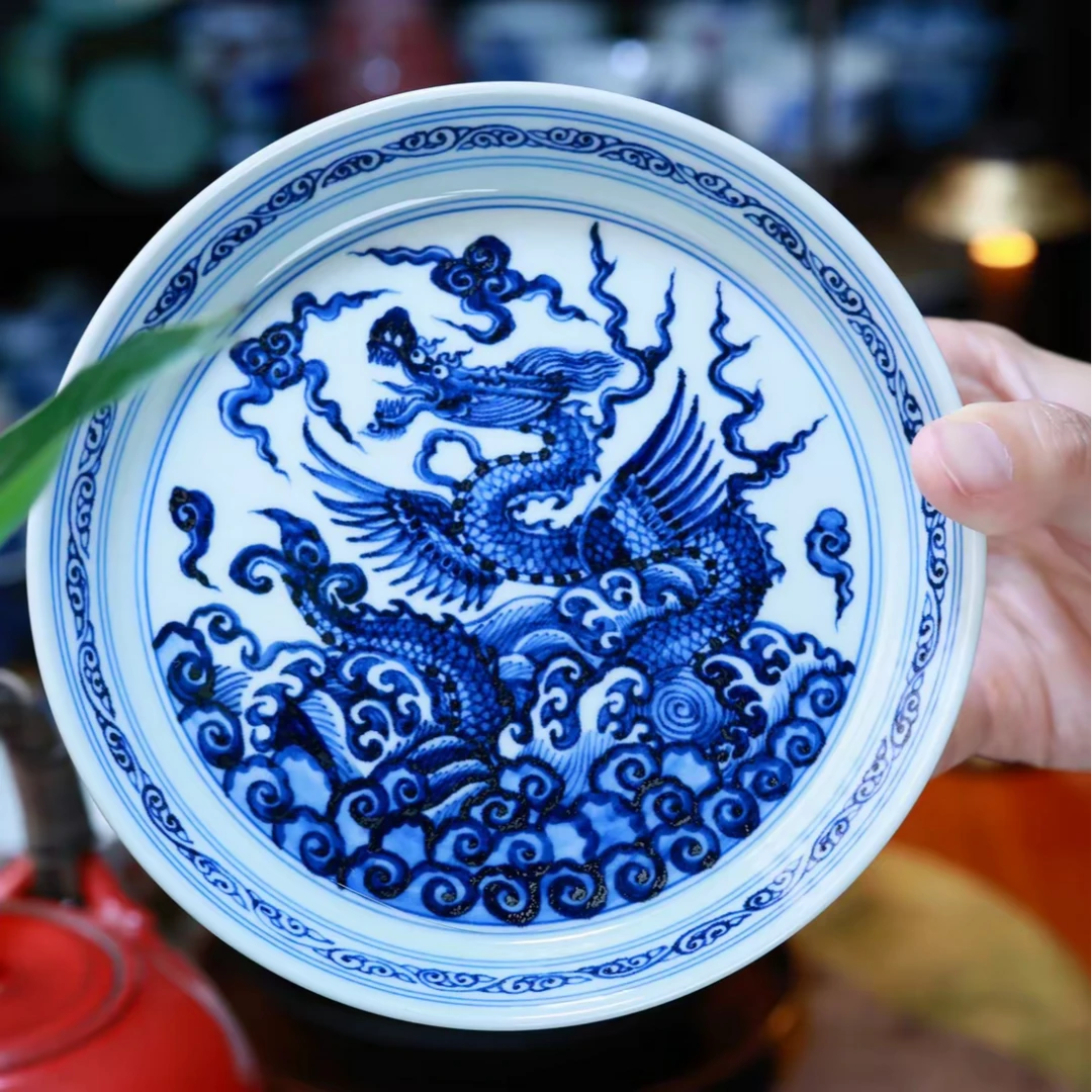 青花壶陶瓷呈海浪龙纹直径约14CM花纹