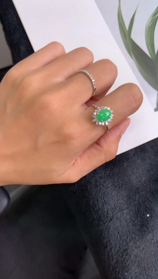 颈饰银S925镶嵌翡翠蛋面戒指