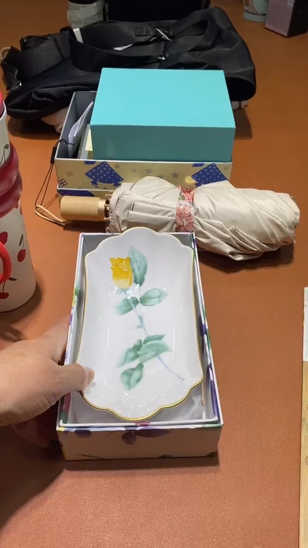 瓷片品牌 包包香水手表护肤品@@1