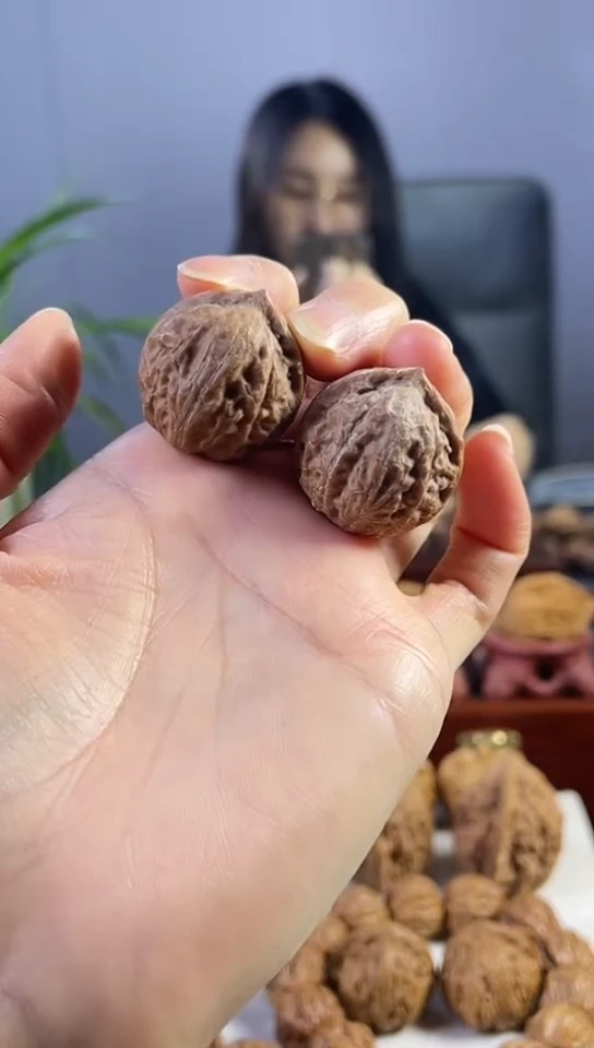 把件文玩核桃11号红公子手捻