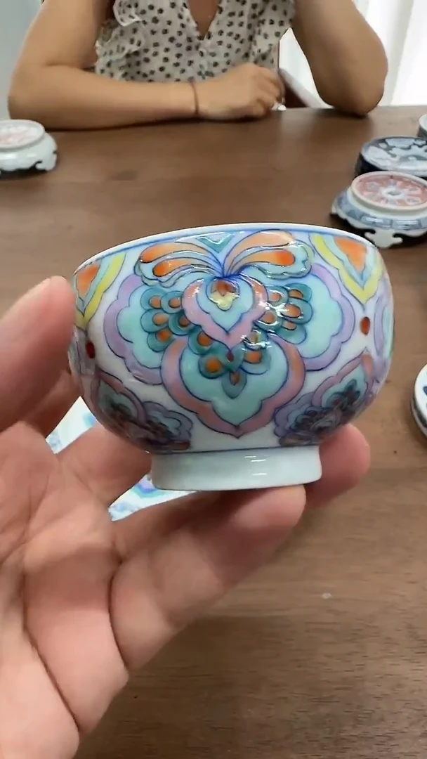【初谨】青花斗彩花卉罗汉杯