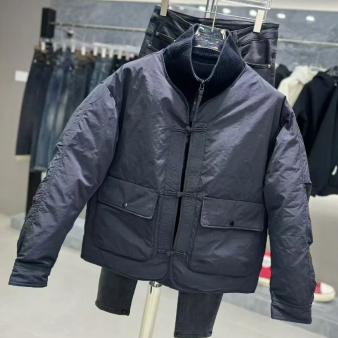 小侯+1998冬季新款休闲百搭纯色盘扣时尚中国风简约羽绒服