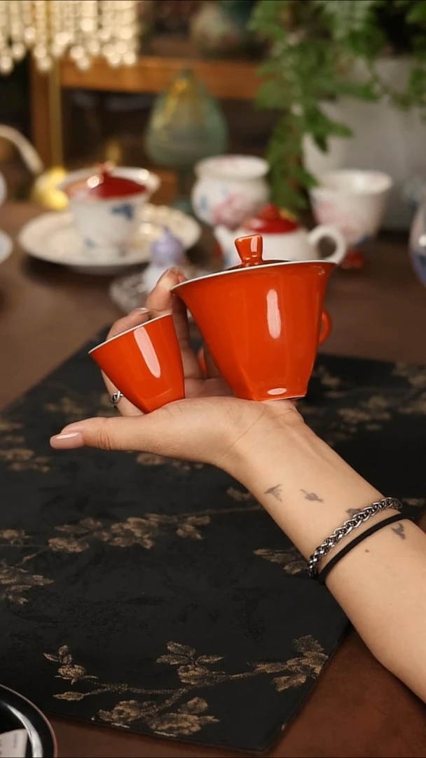 两件套哈哈哈哈哈哈