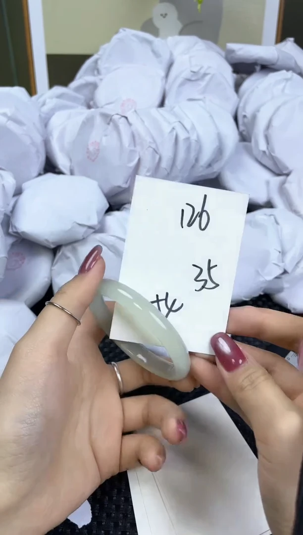 【闪购商品】玛瑙/玉髓手镯未镶嵌126