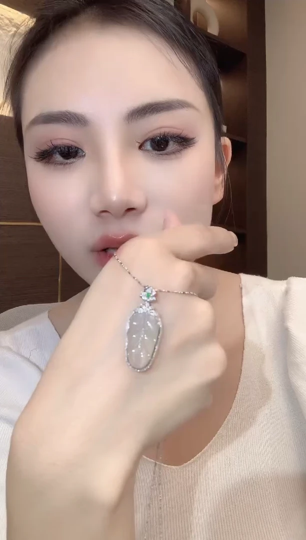 吊坠(不含链)18K金镶嵌翡翠C2